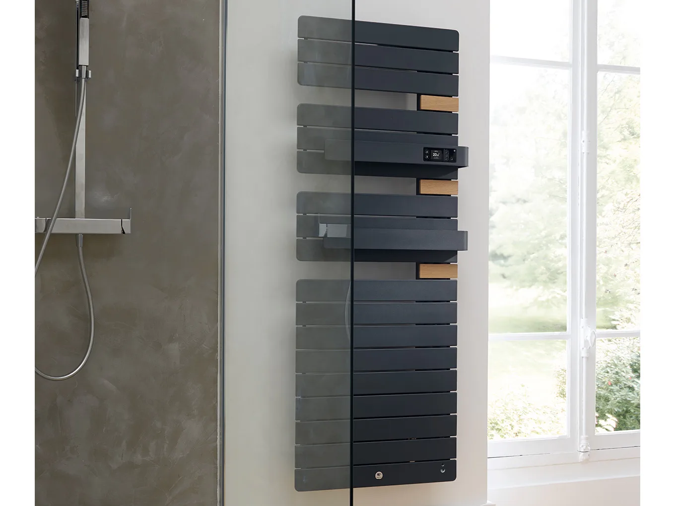 483128_radiateur_seche_serviette_electrique_allure_3_virtuose_gris_thermor_a2.jpeg